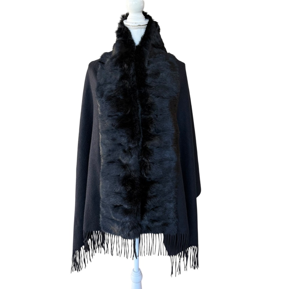 Rossi Roma Black Faux Fur Trimmed Poncho Wrap Scarf Shawl‎